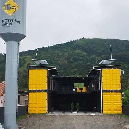 Moto Inn Урубісі Екстер'єр фото