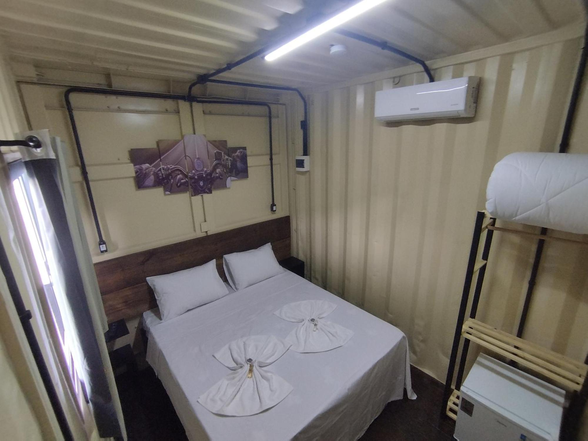 Moto Inn Урубісі Екстер'єр фото